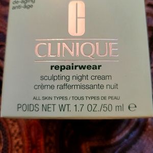Clinique Repairwear Sculpting Night Cream